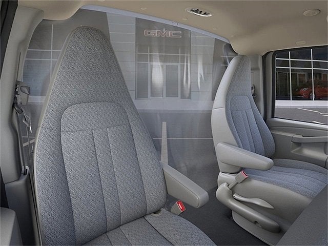 2025 GMC Savana Cutaway 3500 1WT