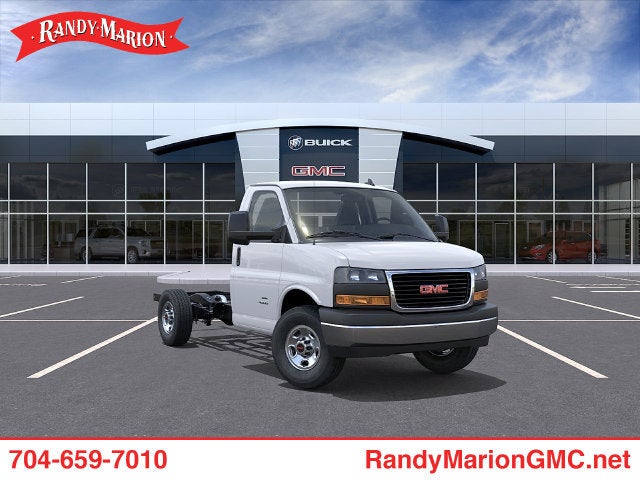 2025 GMC Savana Cutaway 3500 1WT