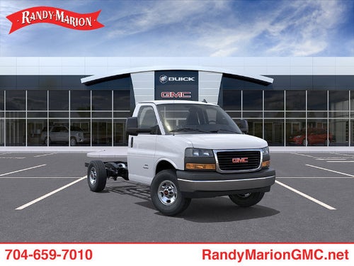 2025 GMC Savana Cutaway 3500 1WT