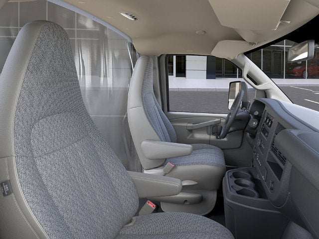 2025 GMC Savana Cutaway 3500 1WT