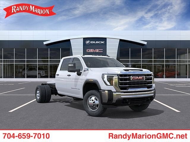 2026 GMC Sierra 4WD Crew Cab Chassis Pro's photo
