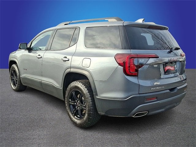 2022 GMC Acadia AT4
