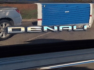 2022 GMC Yukon Denali