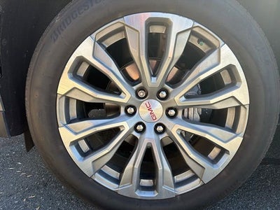 2022 GMC Yukon Denali