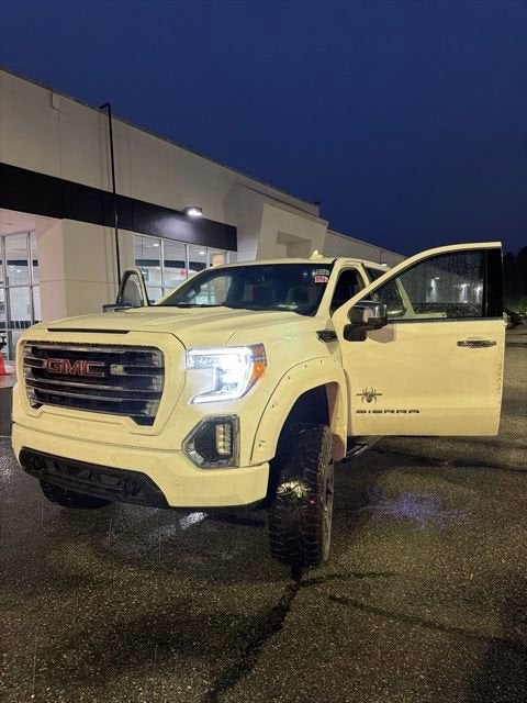 2021 GMC Sierra 4WD Crew Cab Short Box SLT's photo