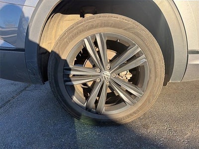 2022 Volkswagen Atlas 3.6L V6 SEL R-Line Black