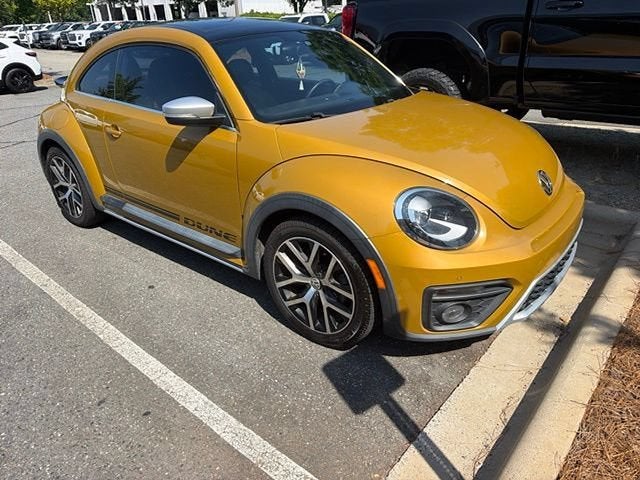 2016 Volkswagen Beetle 1.8T Dune