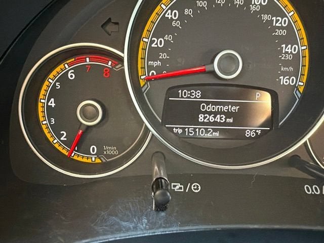 2016 Volkswagen Beetle 1.8T Dune