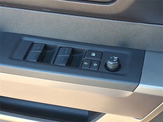 2023 Toyota Tundra 4WD SR5