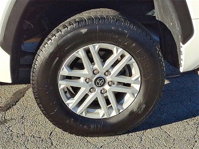 2023 Toyota Tundra 4WD SR5