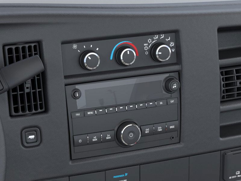 2025 GMC Savana Cutaway 3500 1WT