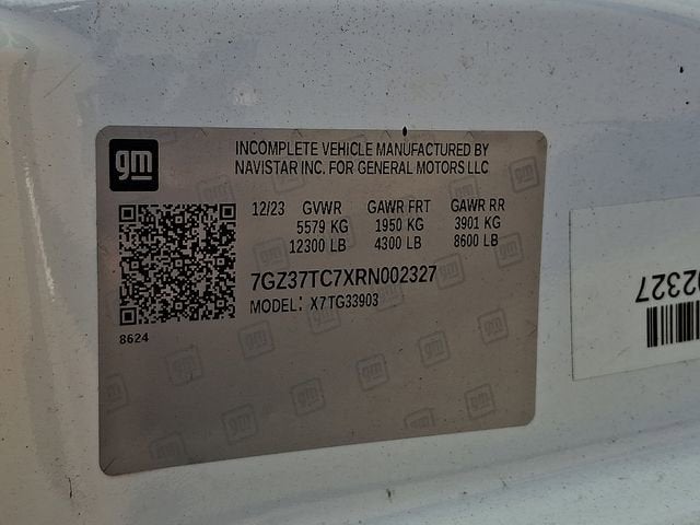 2024 GMC Savana Cutaway 3500 1WT