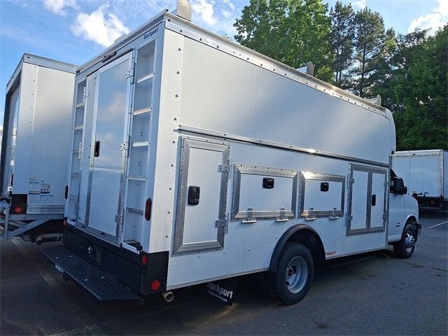 2024 GMC Savana Cutaway 4500 2WT