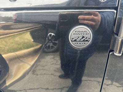 2023 Jeep Wrangler 4-Door Sahara Altitude 4x4