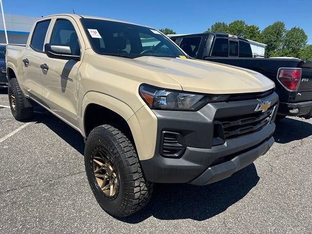 2024 Chevrolet Colorado WT
