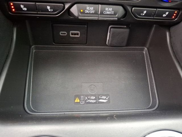 2024 Chevrolet Suburban RST