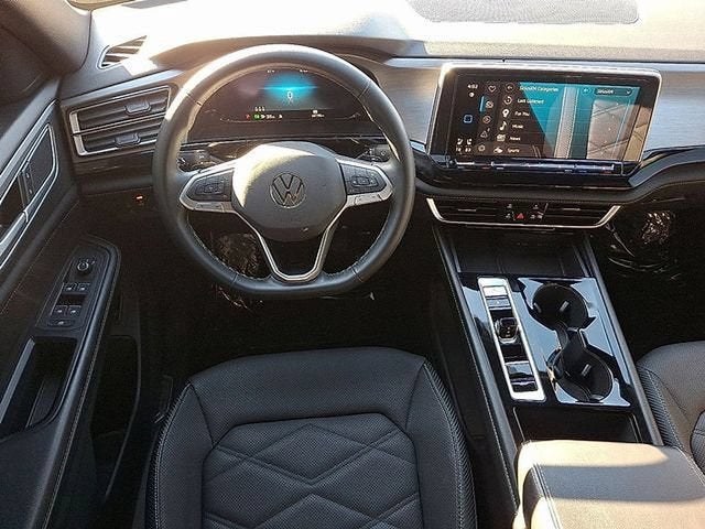 2024 Volkswagen Atlas Cross Sport 2.0T SE w/Technology