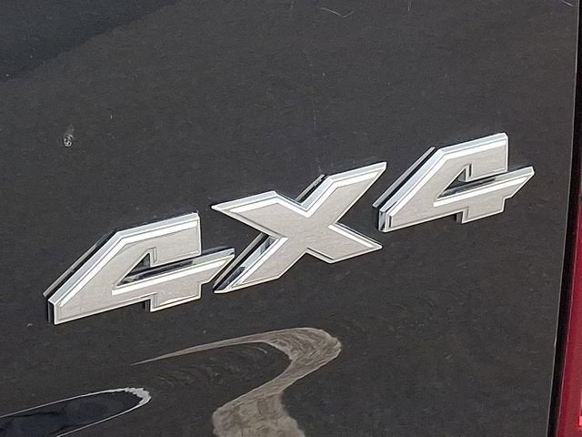 2018 RAM 2500 SLT Crew Cab 4x4 8' Box