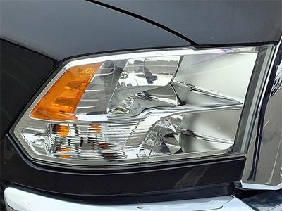 2018 RAM 2500 SLT Crew Cab 4x4 8' Box