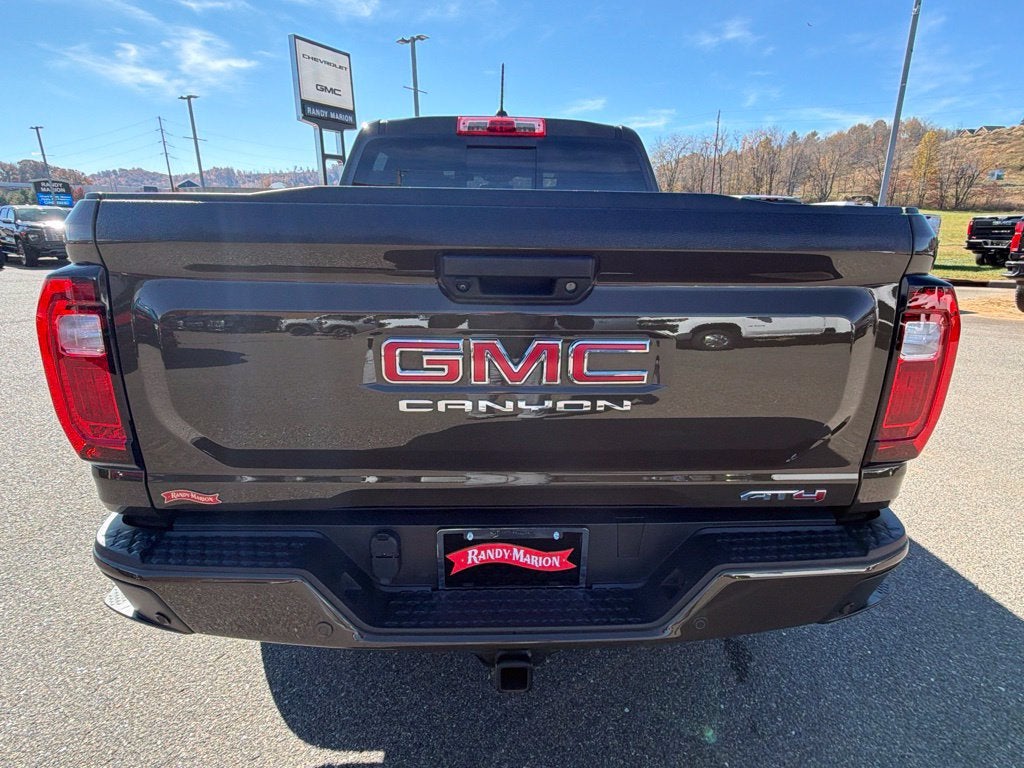 2025 GMC Canyon AT4