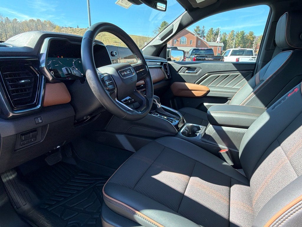 2025 GMC Canyon AT4