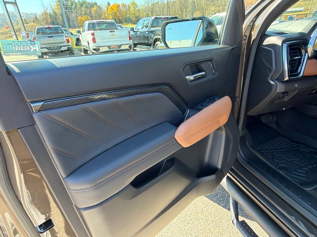 2025 GMC Canyon AT4