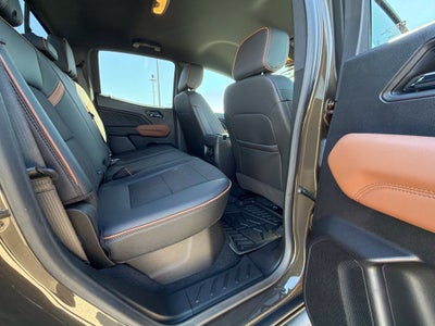2025 GMC Canyon AT4