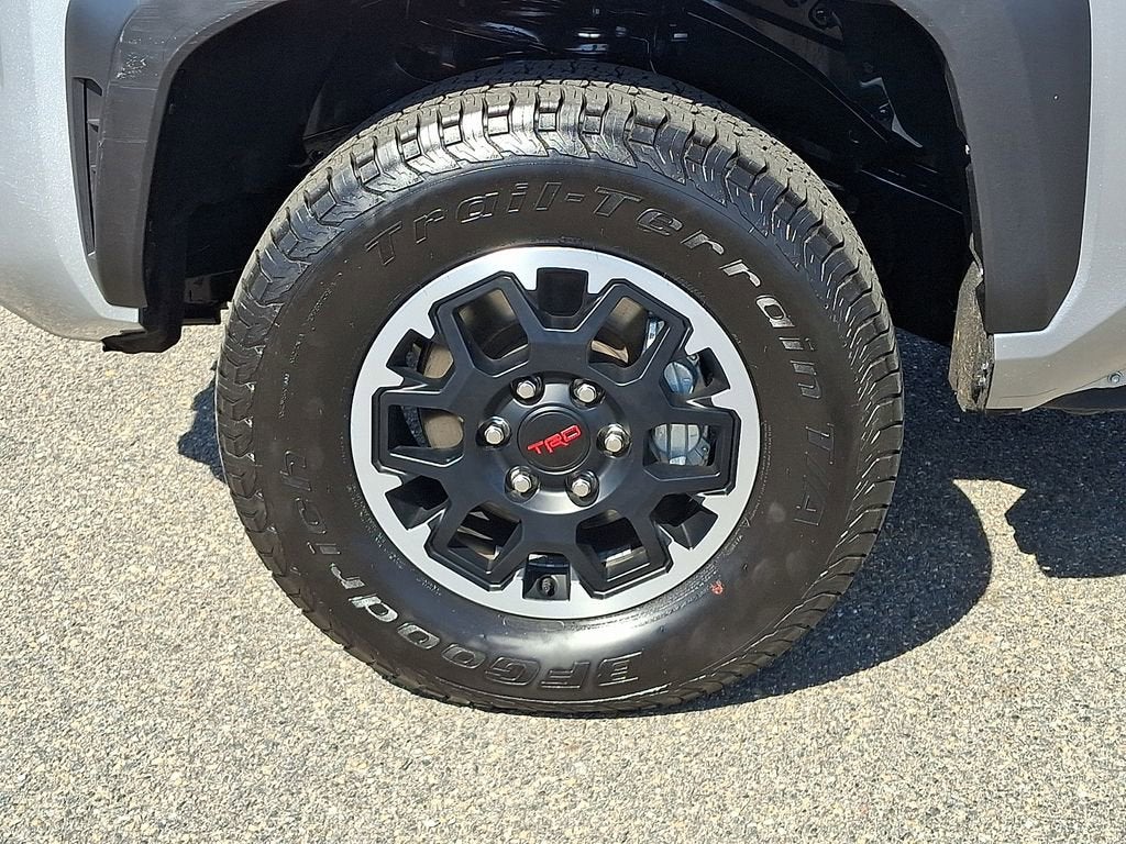 2025 Toyota Tacoma 4WD SR