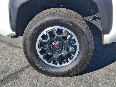 2024 Toyota Tacoma 4WD SR5