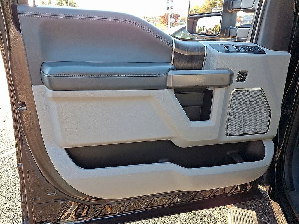 2022 Ford F-450SD Limited