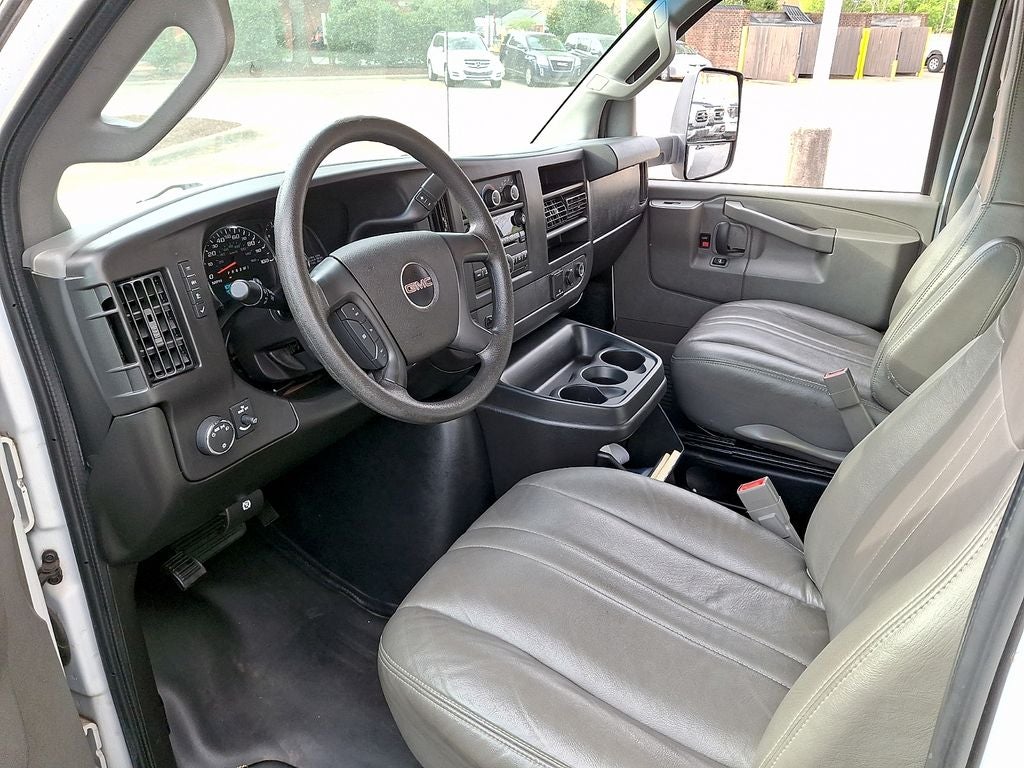 2016 GMC Savana 3500 Diesel