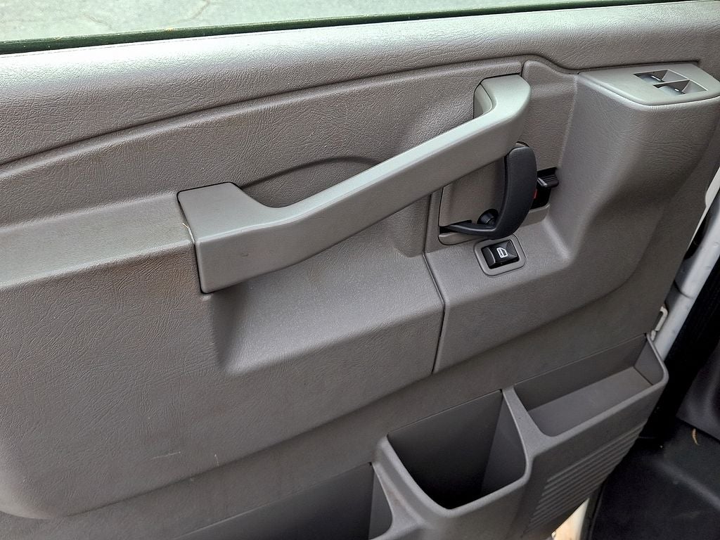 2016 GMC Savana 3500 Diesel