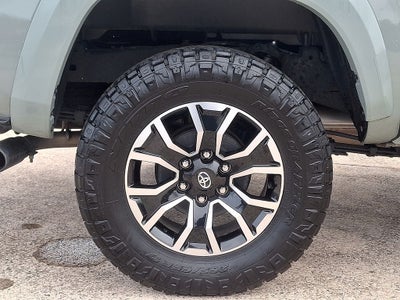 2023 Toyota Tacoma TRD Sport V6