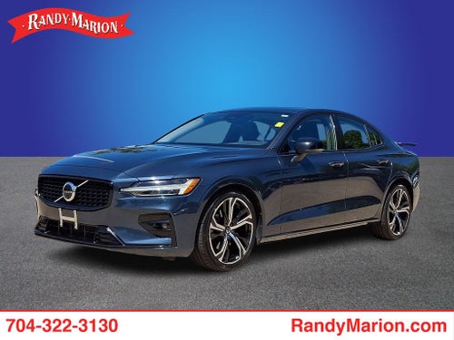 2024 Volvo S60 B5 Plus Dark Theme