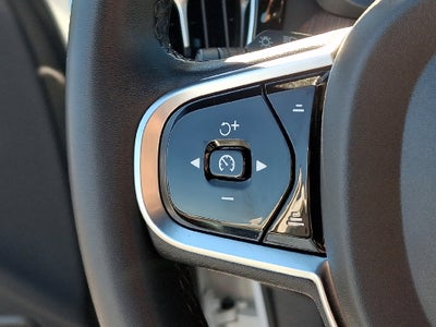 2023 Volvo S60 B5 Plus Black Edition