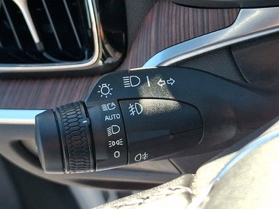 2023 Volvo S60 B5 Plus Black Edition
