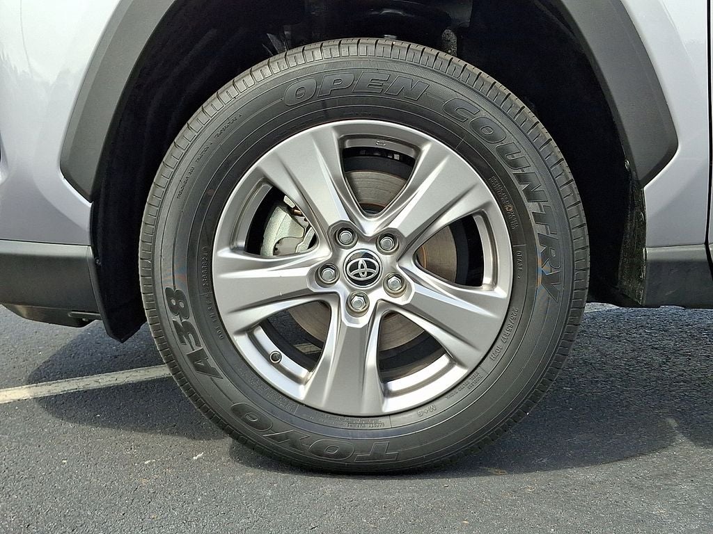 2025 Toyota RAV4 Hybrid LE