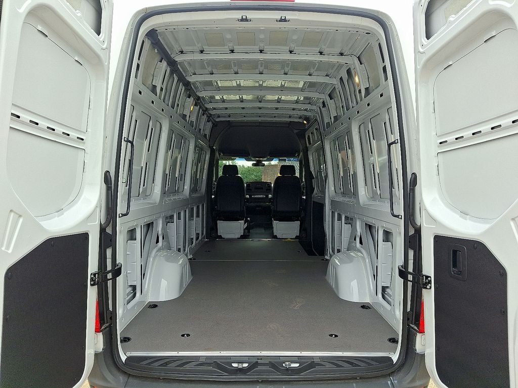 2025 Mercedes-Benz Sprinter 2500 Cargo 170 WB High Roof