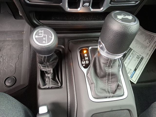 2025 Jeep Wrangler 4-Door Summit 4x4
