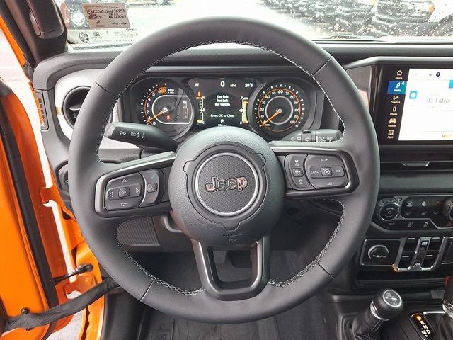 2025 Jeep Wrangler 4-Door Summit 4x4