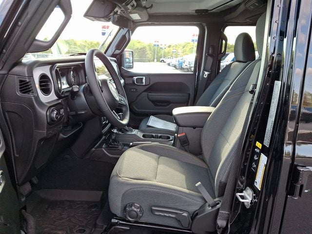 2025 Jeep Wrangler 4-Door Summit 4x4