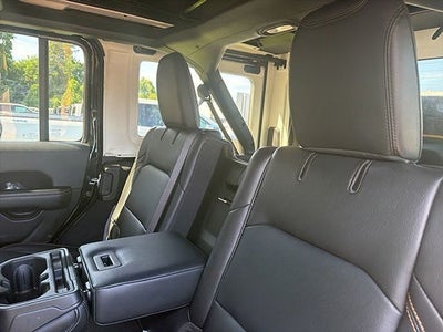 2024 Jeep Wrangler 4-Door Sahara 4x4