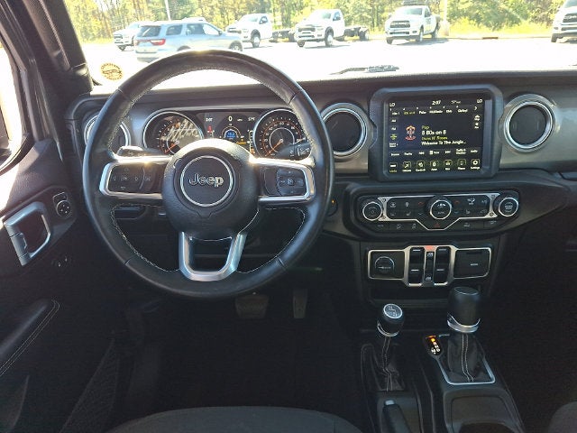 2023 Jeep Gladiator Overland 4x4