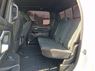 2022 RAM 1500 Big Horn Crew Cab 4x4 5'7' Box