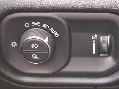 2022 RAM 1500 Big Horn Crew Cab 4x4 5'7' Box