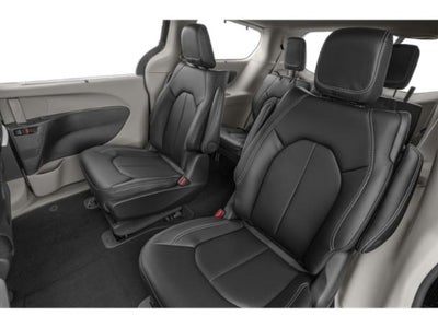2024 Chrysler Pacifica Hybrid Premium S Appearance Pkg
