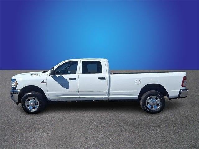 2023 RAM 3500 Tradesman Crew Cab 4x4 8' Box