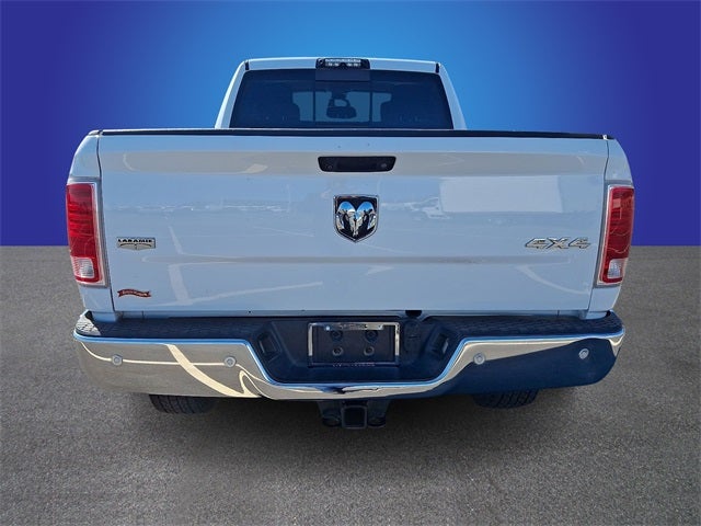 2017 RAM 2500 Laramie Crew Cab 4x4 6'4' Box